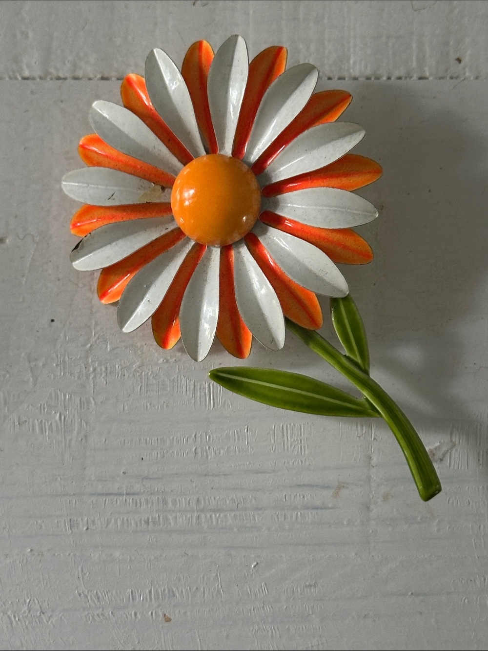 1960’s Vintage Enamel Metal Orange & White Daisy Green Stem Brooch